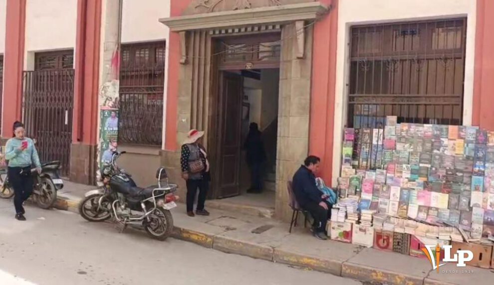 Imagen del edificio donde funcionan los juzgados en la ciudad de Oruro