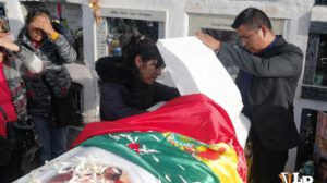 La madre de Pablo se despide de su hijo