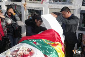 La madre de Pablo se despide de su hijo