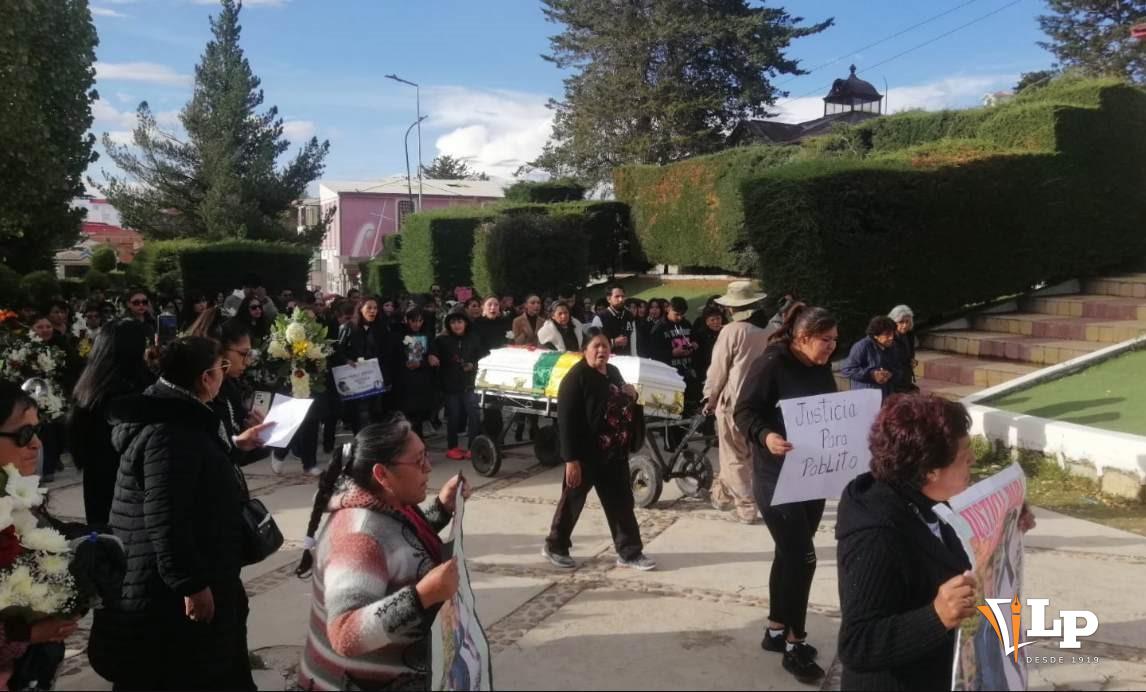 Los asistentes pidieron justicia