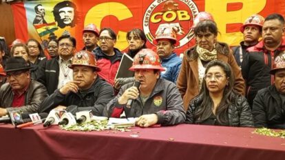Representantes de la COB en conferencia de prensa tras ampliado