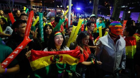 La hinchada boliviana en Monterrey