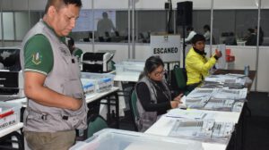 Centro de cómputo en Santa Cruza