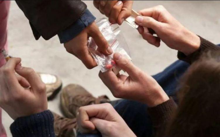 imagen refrencial sobre el consumo de drogas