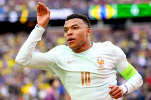 Partido Amistoso, Francia supera a Brasil, Mbappé anota para la selección de Francia