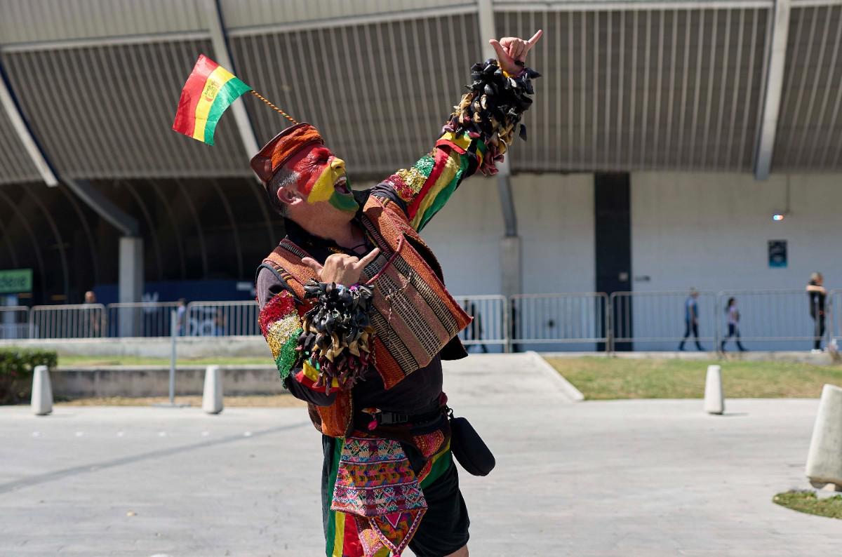Partido de Repechaje, Bolivia vs. Surinam, Hinchas de Bolivia en el estadio