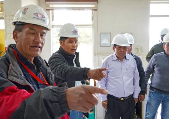 Dirigentes del transporte paceño