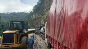 la ruta a los Valles cruceños donde hubo derrumbes