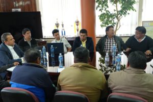 reunion de diferentes representantes