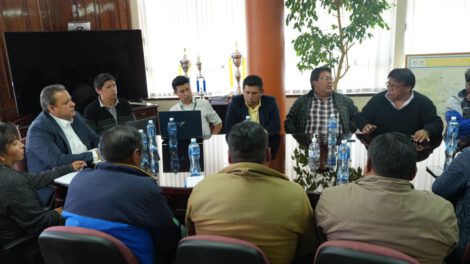 reunion de diferentes representantes