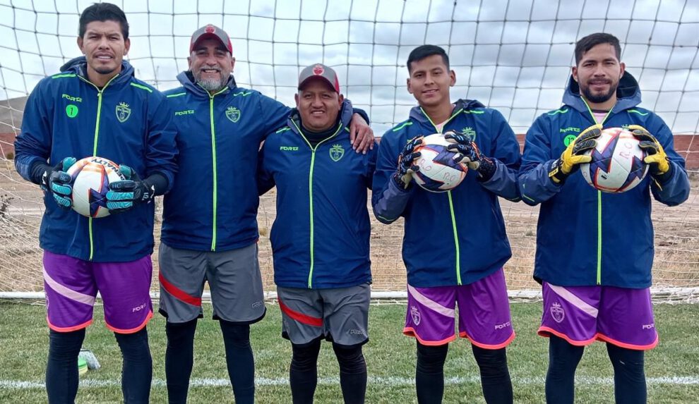 CDT Real Oruro entrenamientos, debut de CDT Real Oruro ante Bolívar, División Profesional primera fecha
