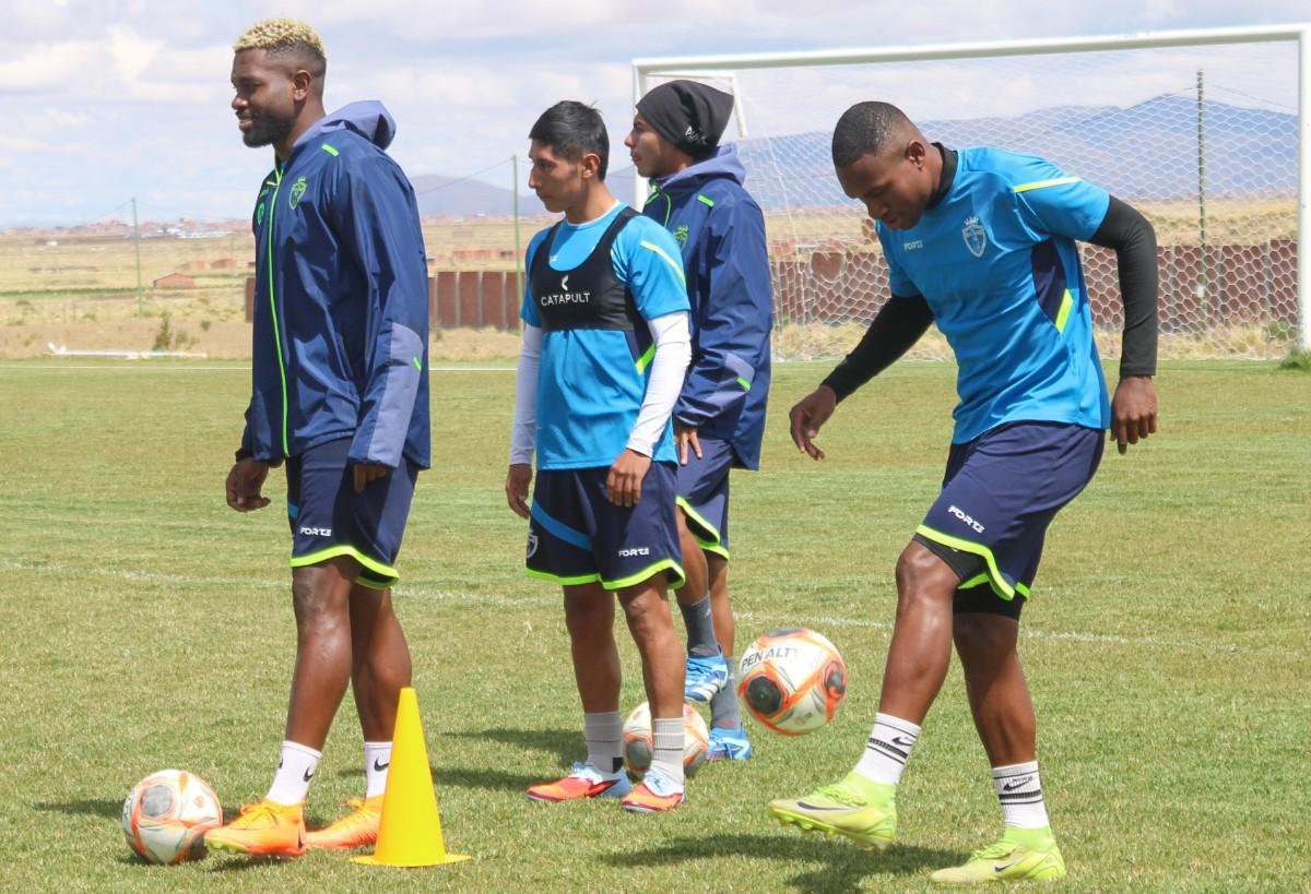 CDT Real Oruro entrenamientos, debut de CDT Real Oruro ante Bolívar, División Profesional primera fecha