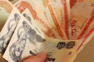 Billetes de 20 y 10 bs