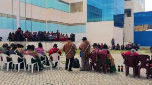 Una reunión de organizaciones campesinas de La Paz