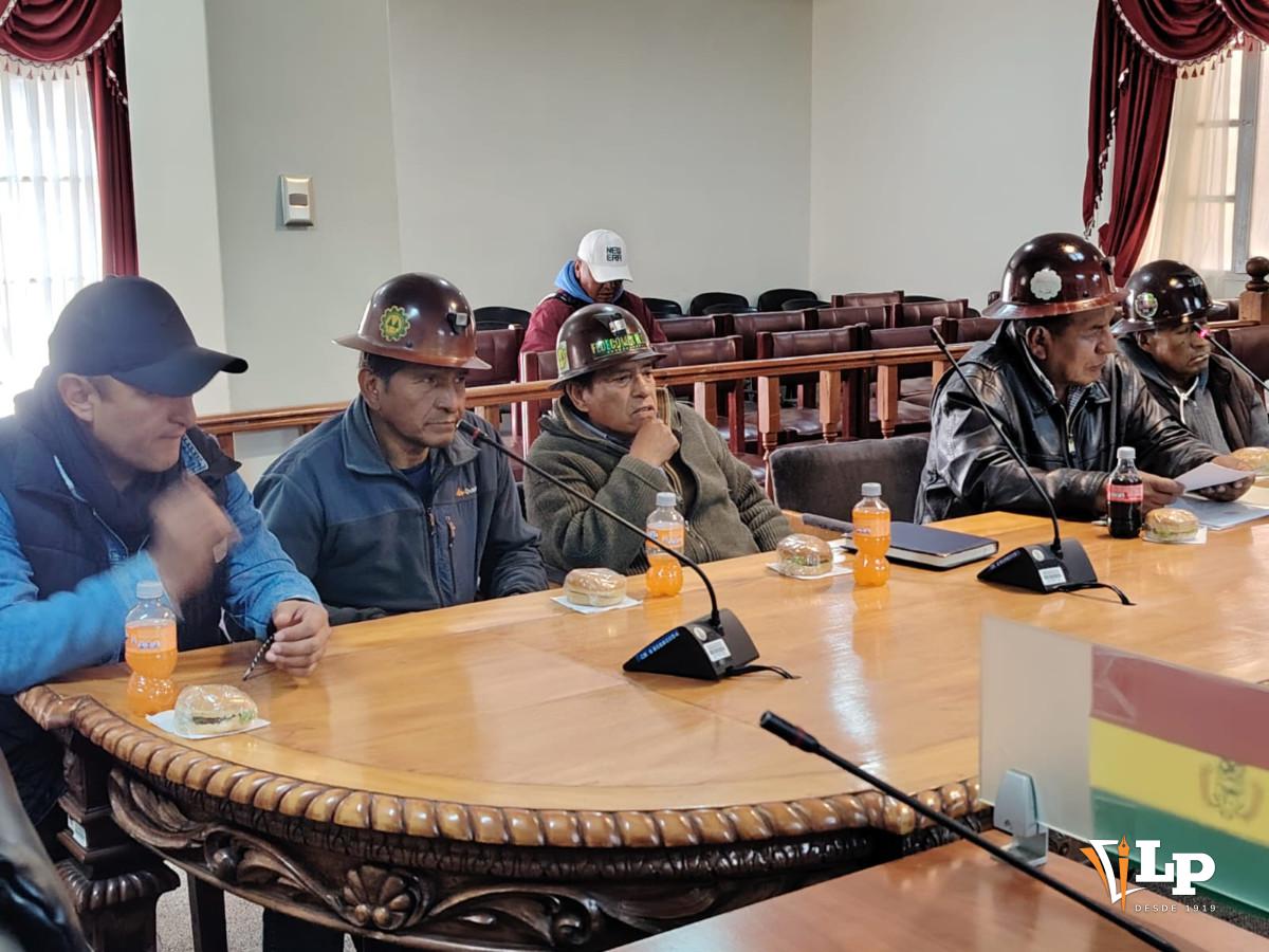 mineros cooperativistas de Huanuni