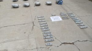 imagen de las capsulas de cocaína que fueron halladas en el operativo