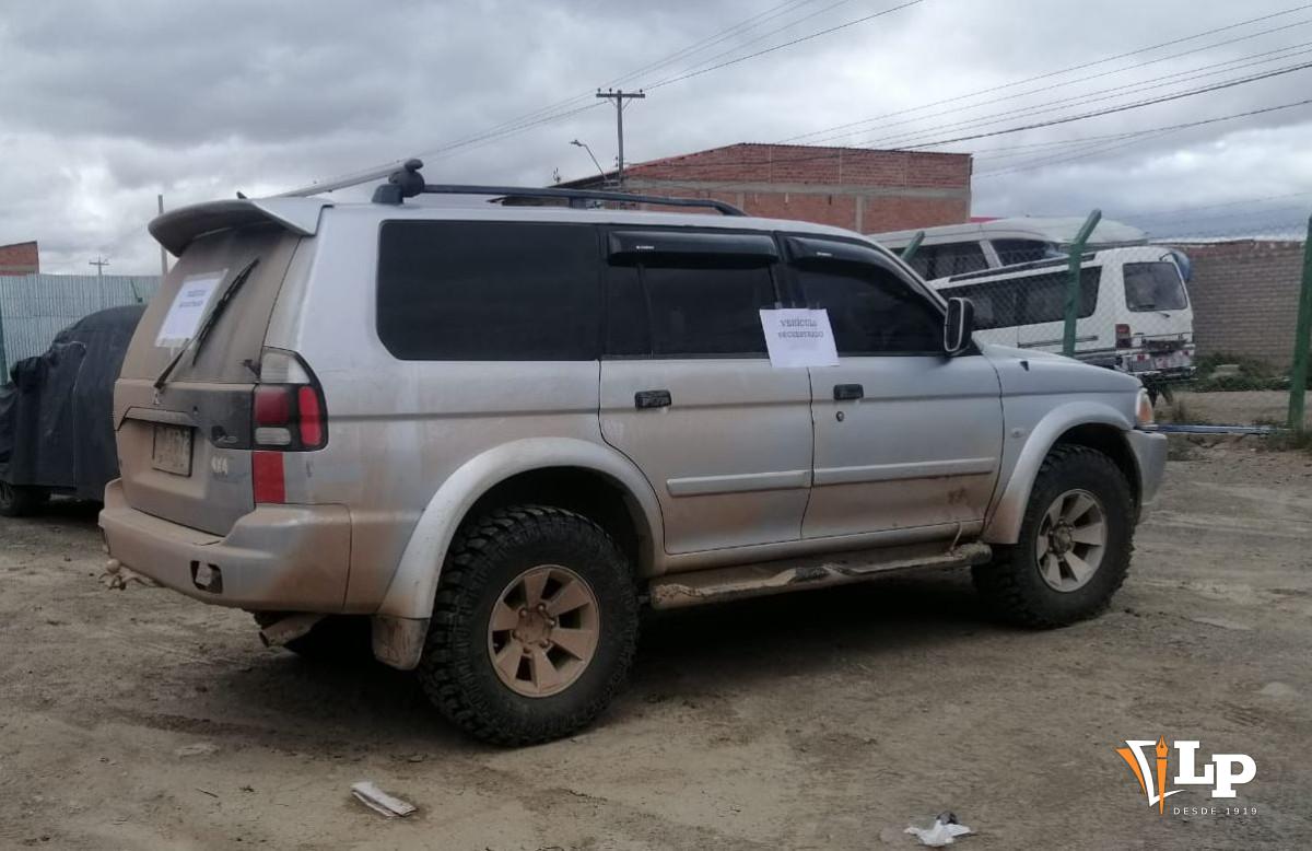 Uno de los vehículos incautados en los operativos