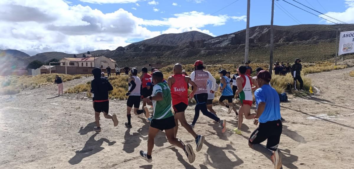 Nacional Máster de Cross Country en Oruro, Potosí campeón nacional de Cross Country Máster, Ocho delegaciones en el torneo nacional
