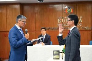 Posesión de Jorge Velasco