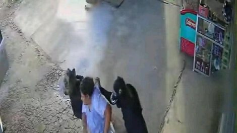 Secuestro de la víctima registrado por cámaras de seguridad