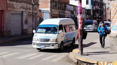 vehículo de transporte urbano en Oruro