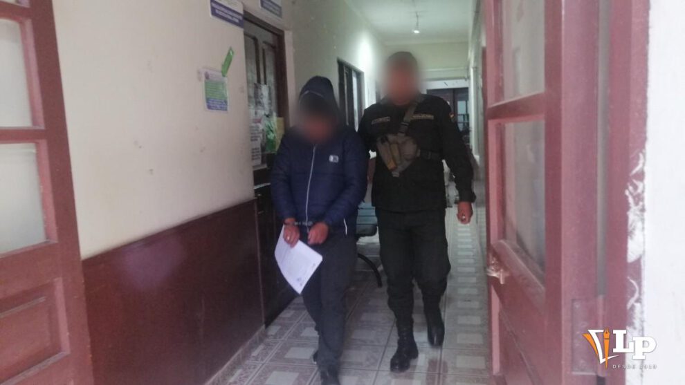 El sujeto es conducido a la carceleta