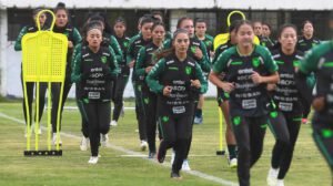 Liga de Naciones, Bolivia vs. Uruguay, Las bolivianas necesitan ganar para salir del fondo