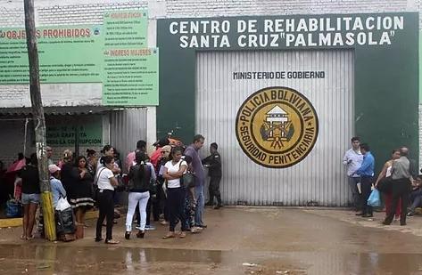 Entrada de la cárcel de Palmasola, en Santa Cruz (Bolivia).