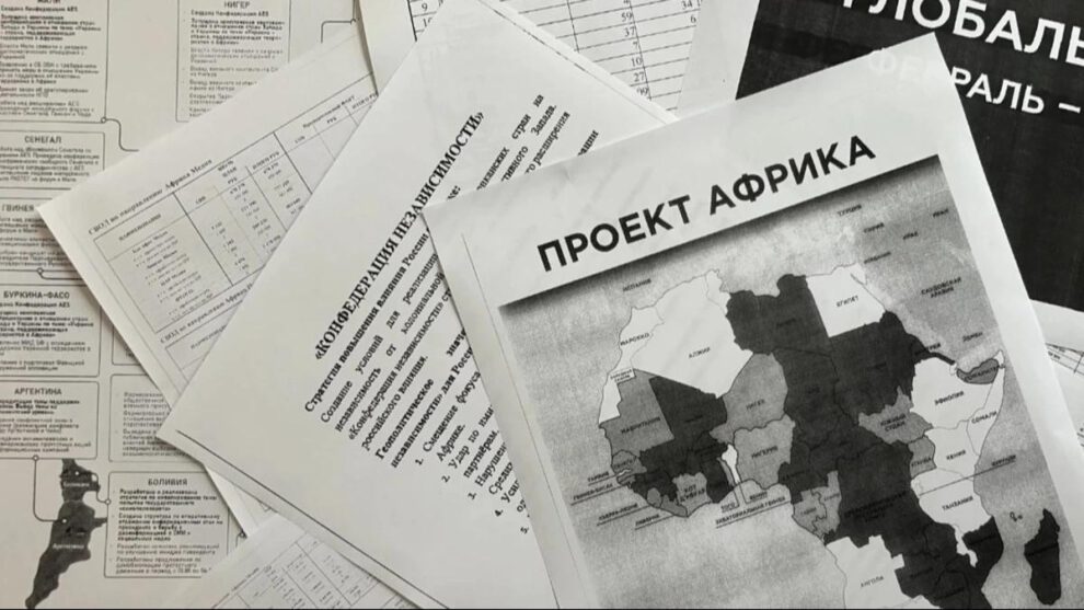 Forbidden Stories reporta el acceso a 1.431 páginas de documentos internos que detallan la estrategia de influencia global