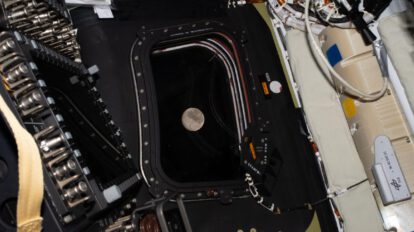 La luna en el espacio