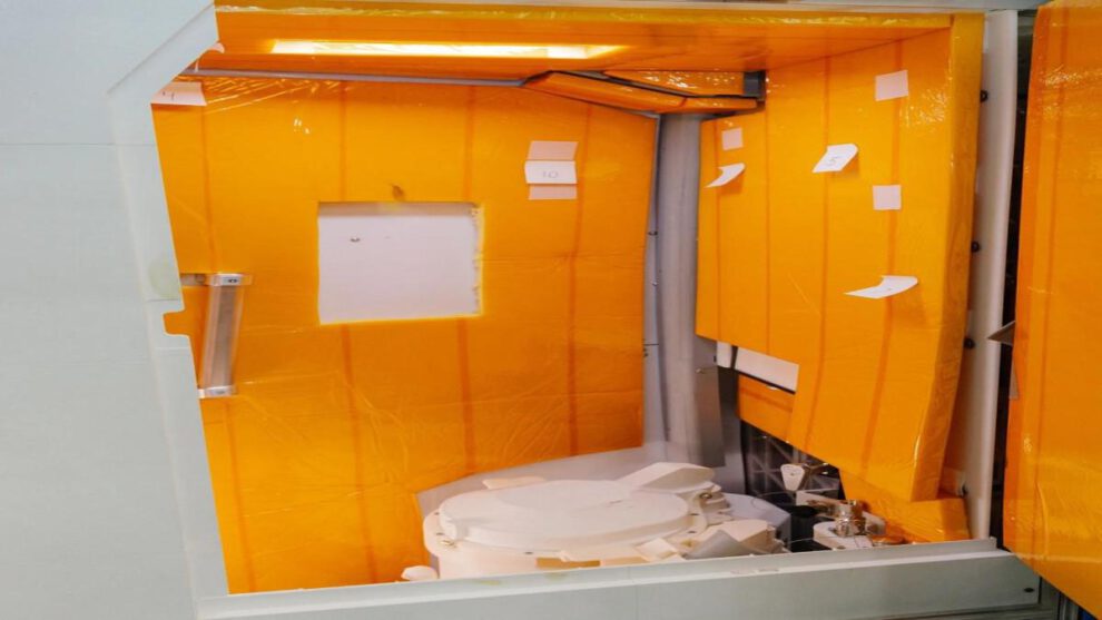 El retrete a bordo de la cápsula Orión de la misión lunar Artemis II