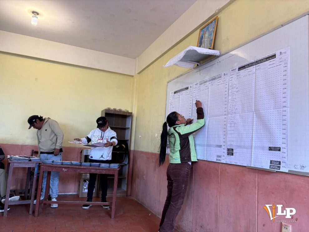 jurados electorales de Oruro