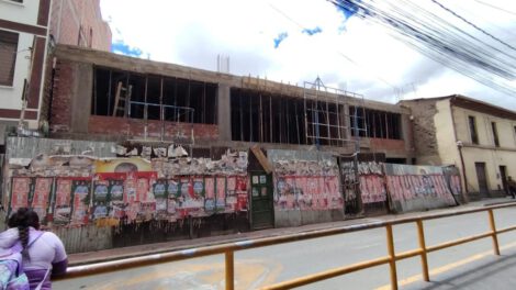 liceo Oruro en construcción