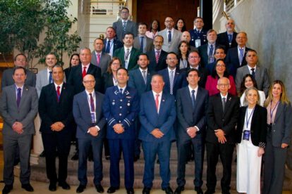 delegados de los 12 países