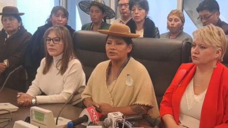 El Partido Demócrata Cristiano exige informes a ministros