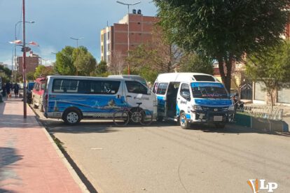 Bloqueo en Oruro cumple su segundo día