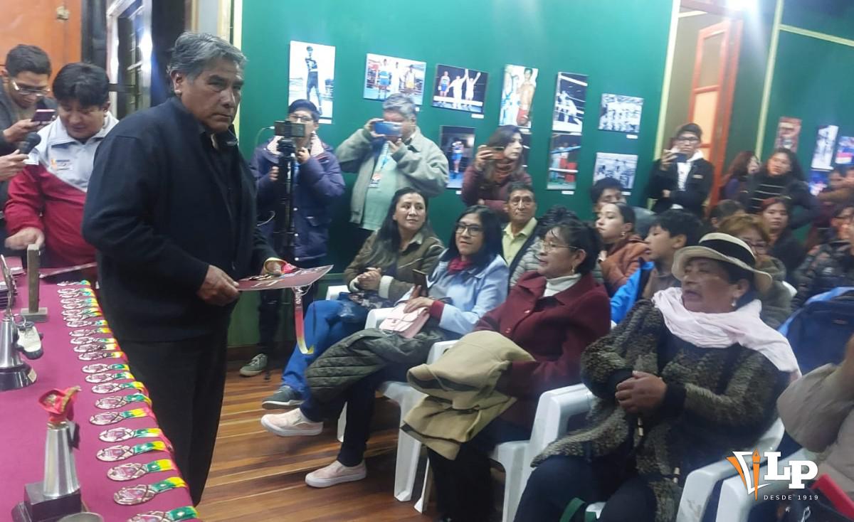 Distinción de boxeadores, Pugilistas de las décadas de los 70 y 80, Exposición de fotografías