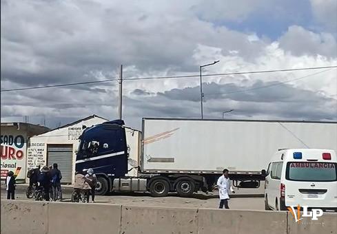 Ambulancia en el bloqueo