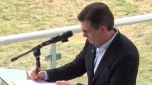 El presidente Rodrigo Paz promulgó el proyecto de Ley 157