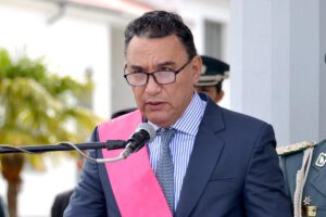 Ministro de Defensa, Raúl Salinas, dio fin al convenio de cooperación militar con Irán