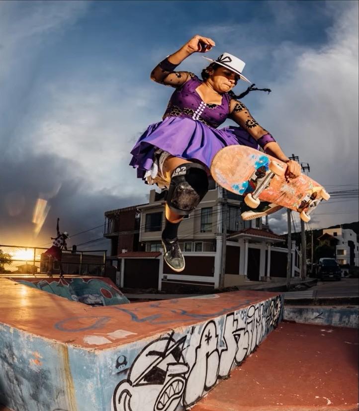 Una Imillaskate lleva la pollera a nuevas alturas competitivas