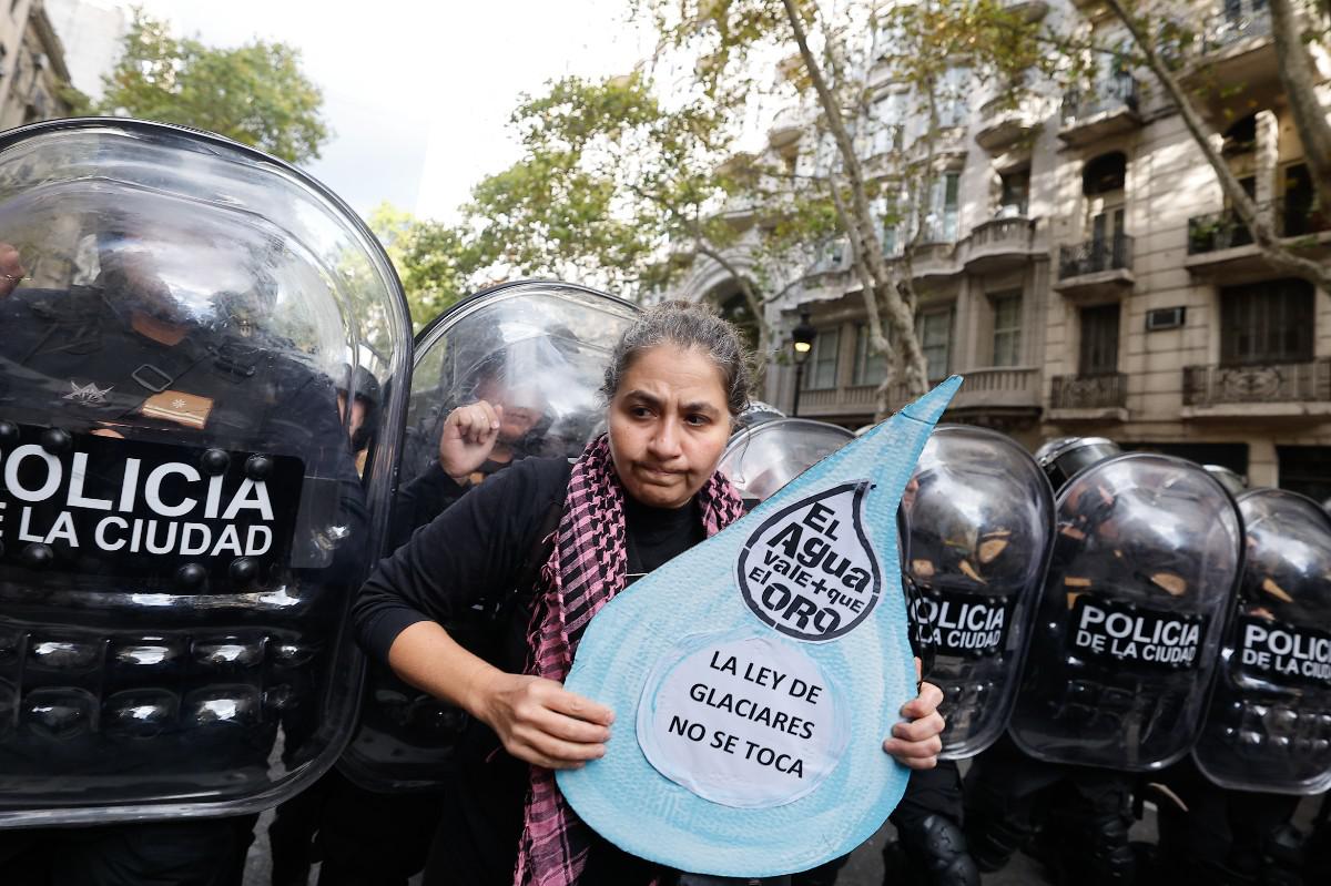 Congreso de Argentina aprueba ley sobre minería y glaciares - La Patria ...