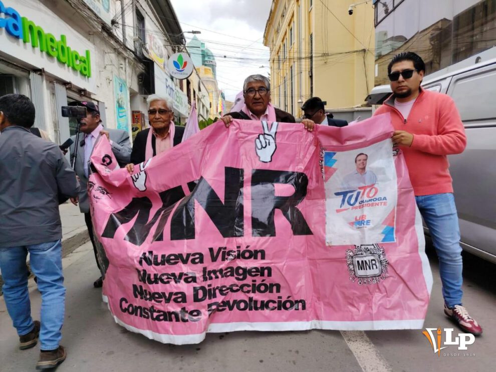 militantes del MNR