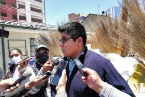 El gerente de la EMAO, Andrés Arequipa