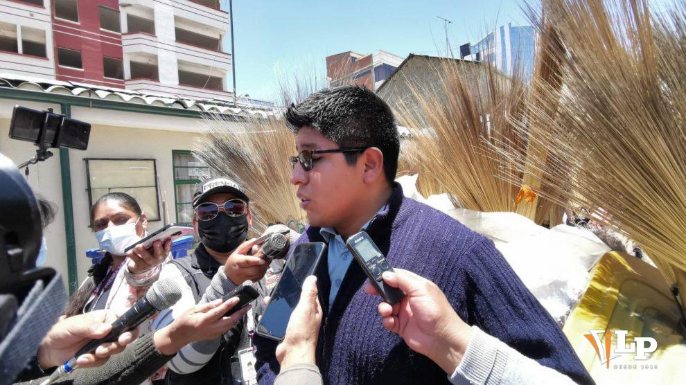 El gerente de la EMAO, Andrés Arequipa