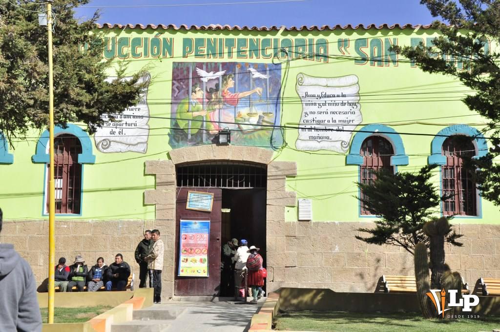 Imagen del frontis del penal de San Pedro