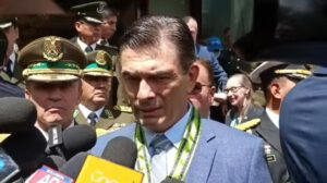 El Presidente Paz en conferencia de prensa