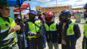 Oficiales explican a los mototaxistas importancia de las normas de transito