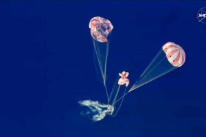 Los astronautas de Artemis II amerizaron en el océano Pacífico