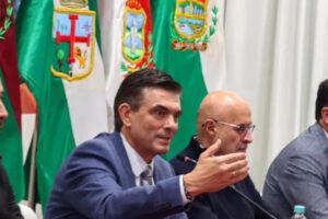 El Presidente Rodrigo Paz en la reunión con los alcaldes electos